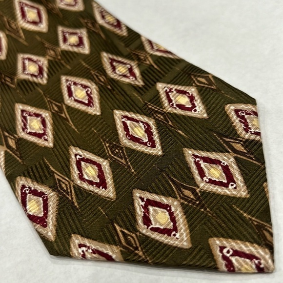 AMHERST AND Brock made in Italy silk diamond print men’s necktie olive green tie - Picture 1 of 8